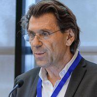 Prof. Dr. Albert J. Augustin