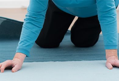 Stürze bei älteren Menschen – Sturzrisikofaktoren erkennen und behandeln