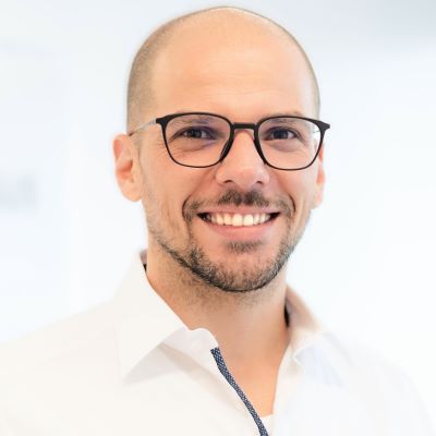 Dr. med. Alberto Schek