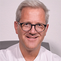 Prof. Dr. Dirk Skowasch